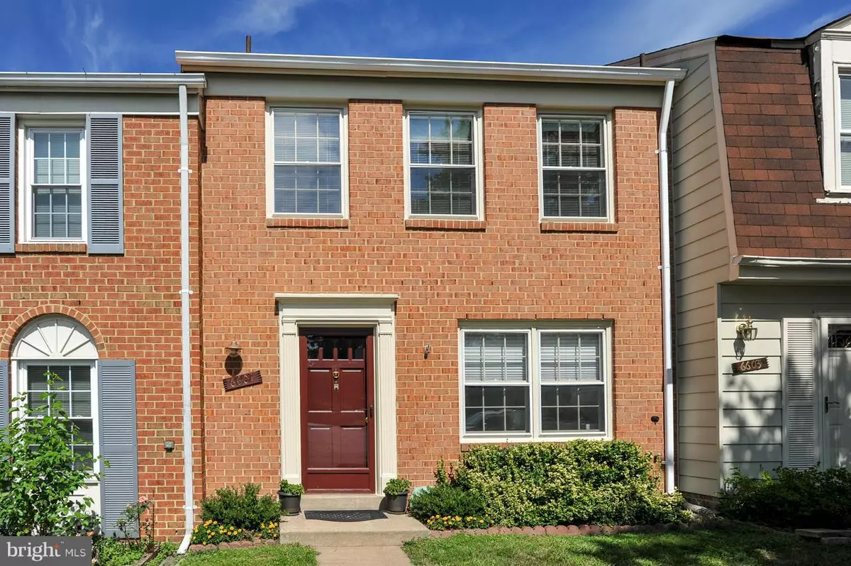 Alexandria, VA 22310,6601 INDIAN TRAIL CT