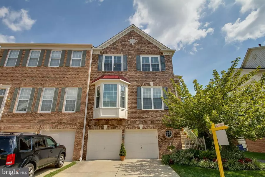 6136 MANCHESTER PARK CIR, Alexandria, VA 22310