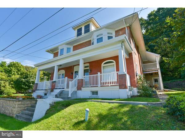 5 EHST RD, Bechtelsville, PA 19505