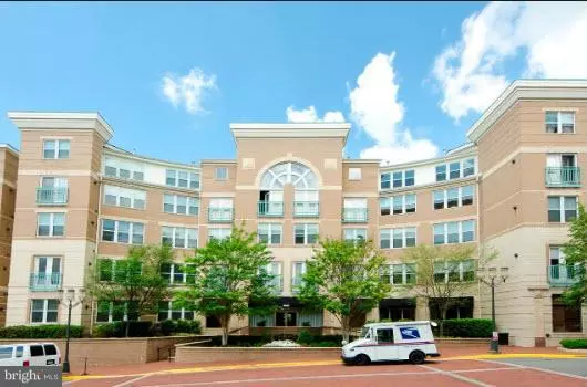 12000 MARKET ST #459, Reston, VA 20190