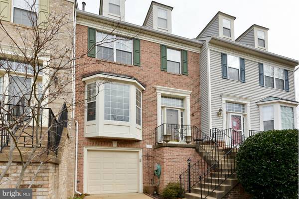 7002 KINGS MANOR DR, Alexandria, VA 22315