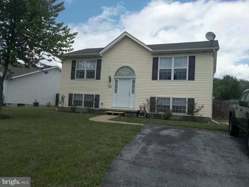 121 BUCHANNAN DR, Stephens City, VA 22655