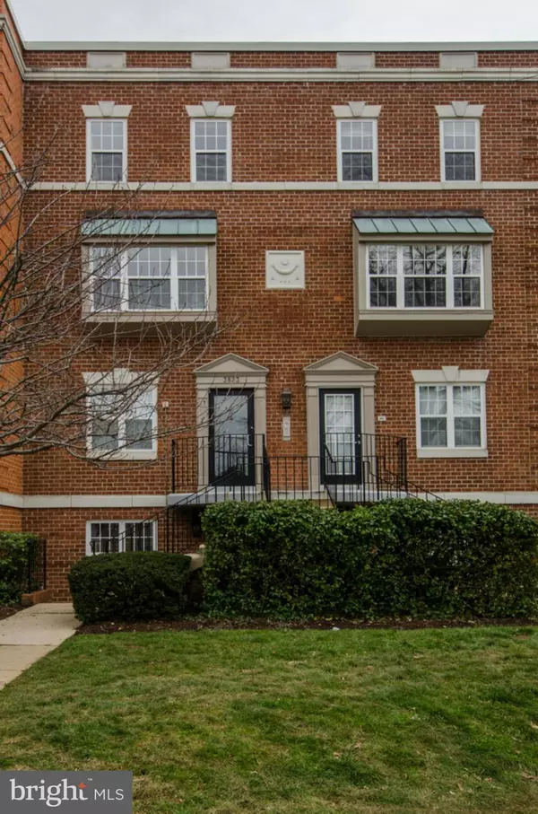 3823 PORTER ST NW #120, Washington, DC 20016