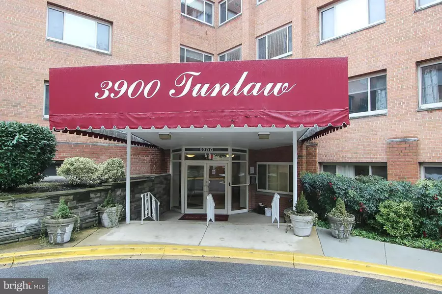 3900 TUNLAW RD NW #418, Washington, DC 20007