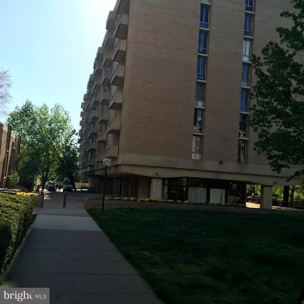 240 M ST SW #E411, Washington, DC 20024