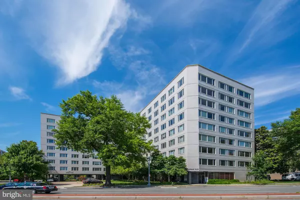 2475 VIRGINIA AVE NW #707, Washington, DC 20037