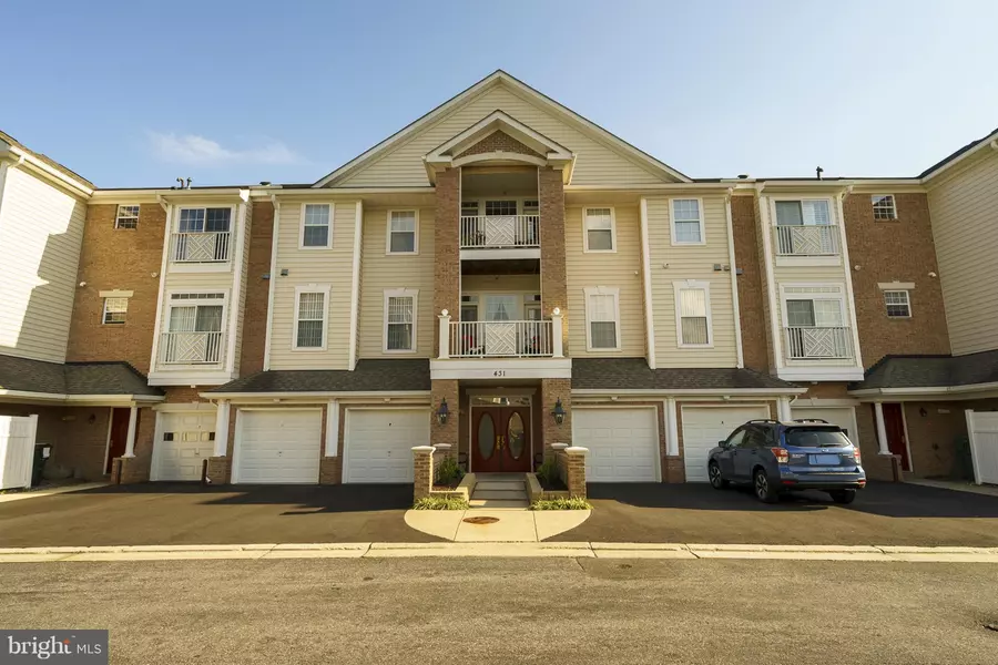 431 HAMLET CLUB DR #302, Edgewater, MD 21037