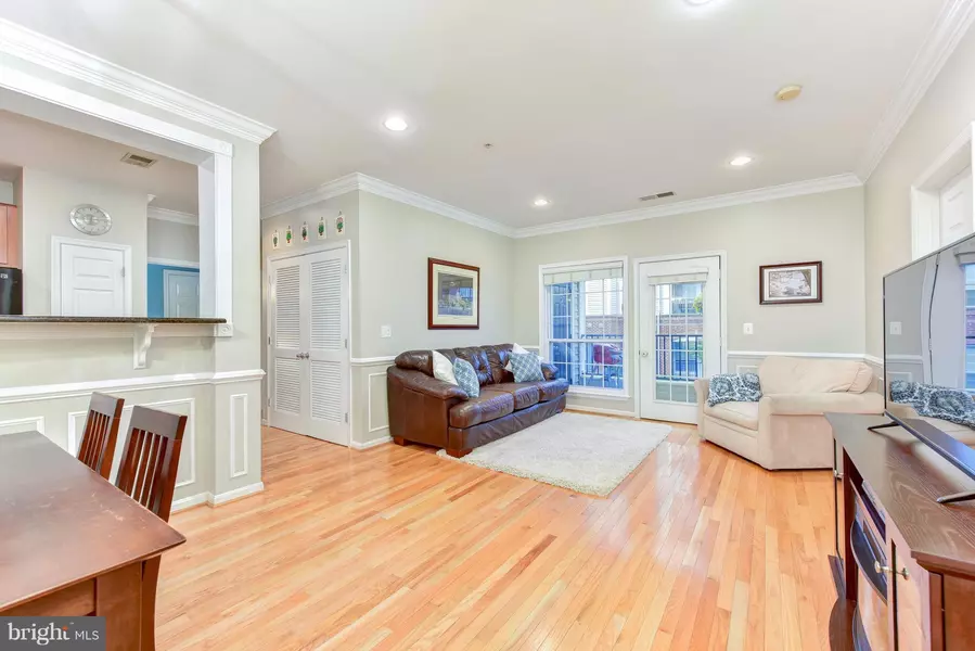 4850 EISENHOWER AVE #213, Alexandria, VA 22304