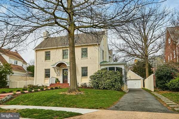 1804 HARVARD ST, Arlington, VA 22201