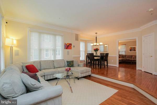 Arlington, VA 22205,2337 VAN BUREN CT N