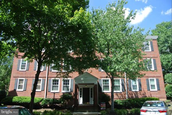 4715 31ST ST S #C2, Arlington, VA 22206