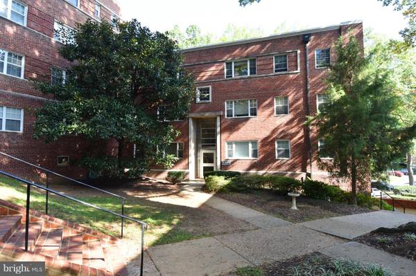 1309 ODE ST #522, Arlington, VA 22209