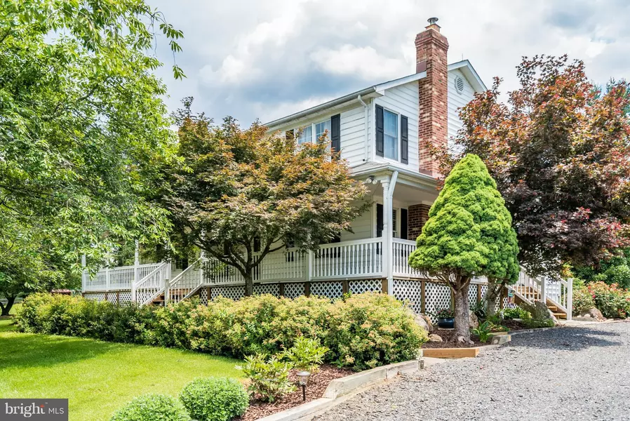 9107 KNOLL RUN LN, Marshall, VA 20115
