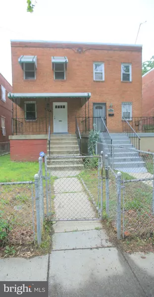 433 LEBAUM ST SE, Washington, DC 20032