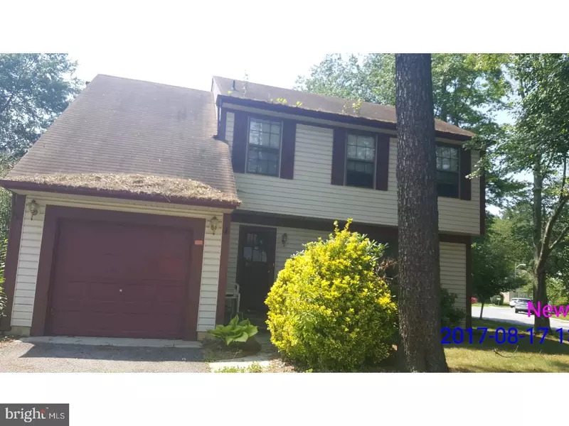 28 LEANNE DR, Sicklerville, NJ 08081