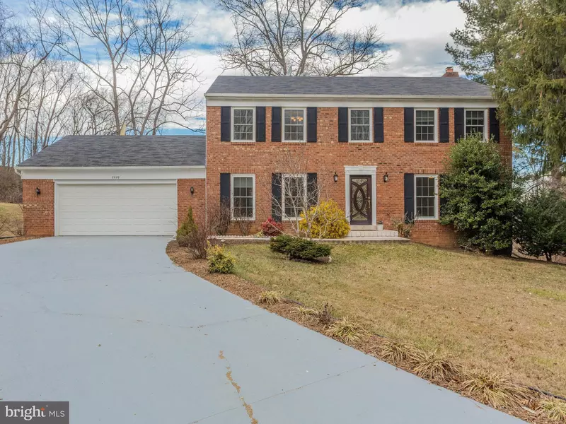 2220 BENEDICTINE CT, Vienna, VA 22182