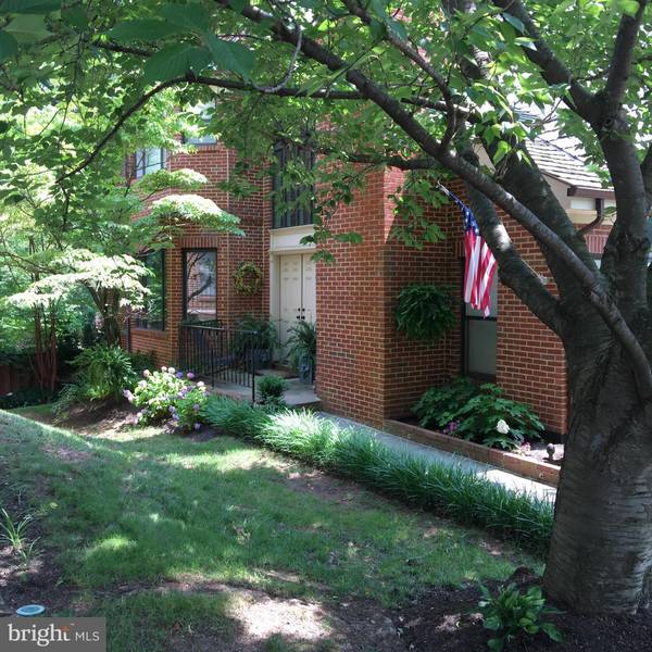 1456 HAMPTON HILL CIR, Mclean, VA 22101