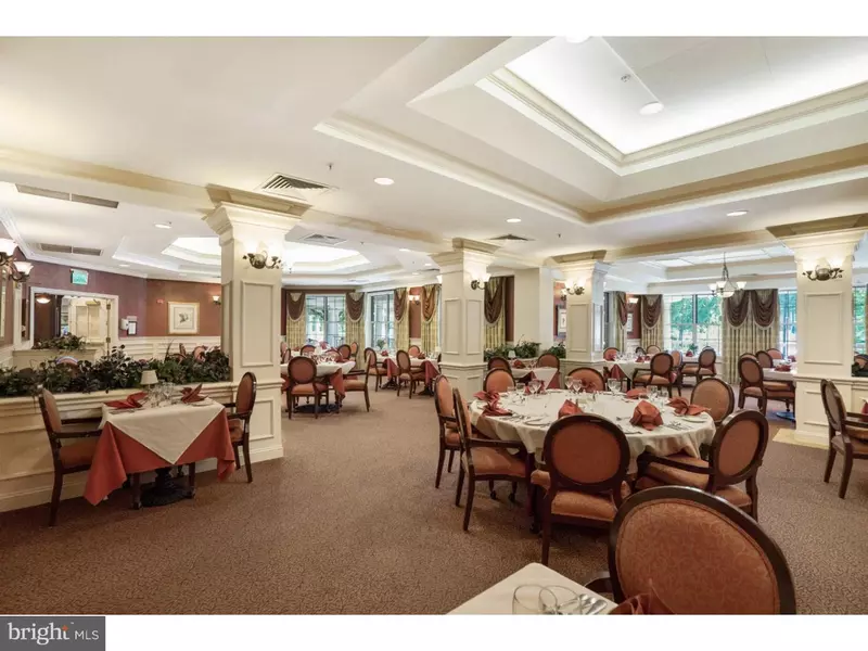 2 HEDGE ROW RD, Princeton, NJ 08540