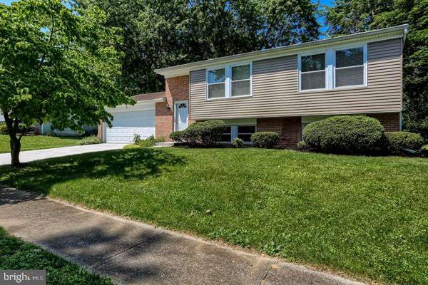 3 BRIARWOOD CT, Camp Hill, PA 17011