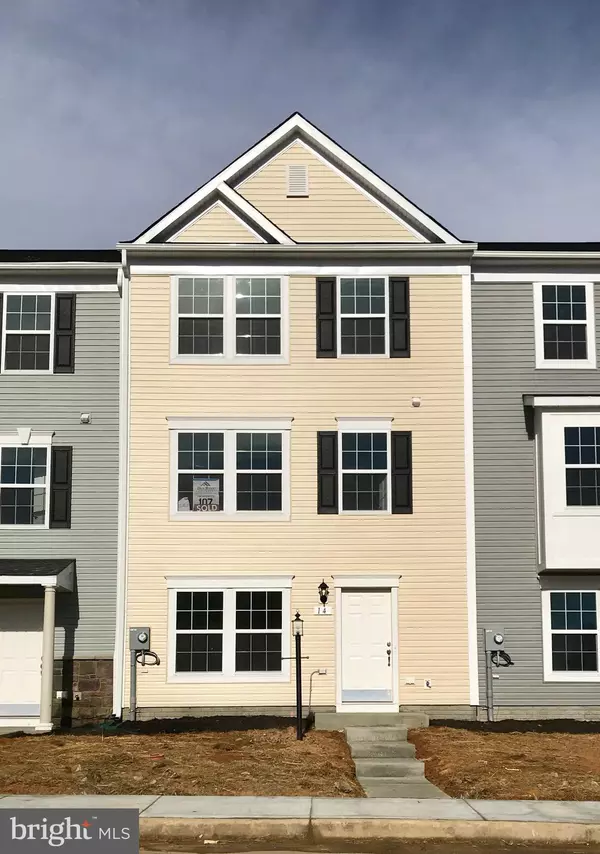 14 CHILLINGHAM CT, Martinsburg, WV 25405