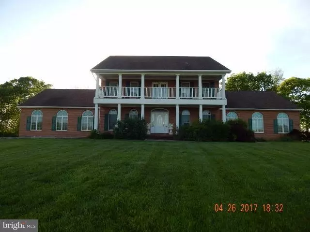 336 FAIRVIEW DR, Charles Town, WV 25414