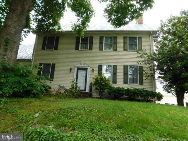 100 WALL ST, Queenstown, MD 21658