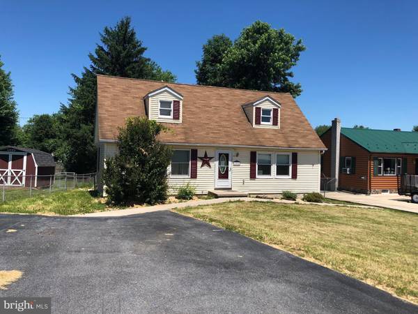 208 MEADOW LN, Martinsburg, WV 25404