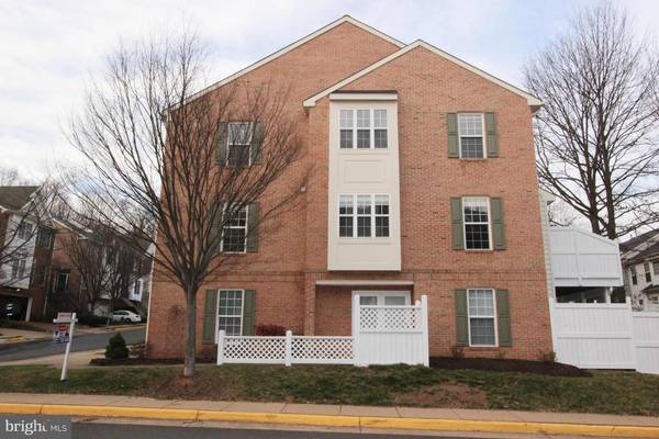 Vienna, VA 22181,2719 EARLS CT