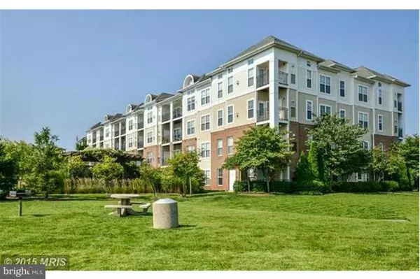 3830 LIGHTFOOT ST #424, Chantilly, VA 20151