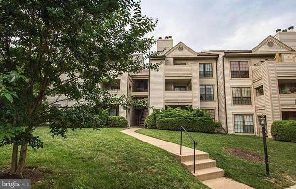 6921 MARY CAROLINE CIR #F, Alexandria, VA 22310