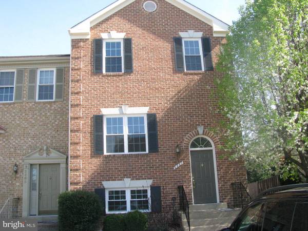 5487 MIDDLEBOURNE LN, Centreville, VA 20120