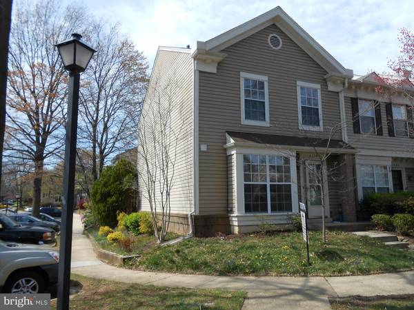 6588 MEDINAH LN, Alexandria, VA 22312