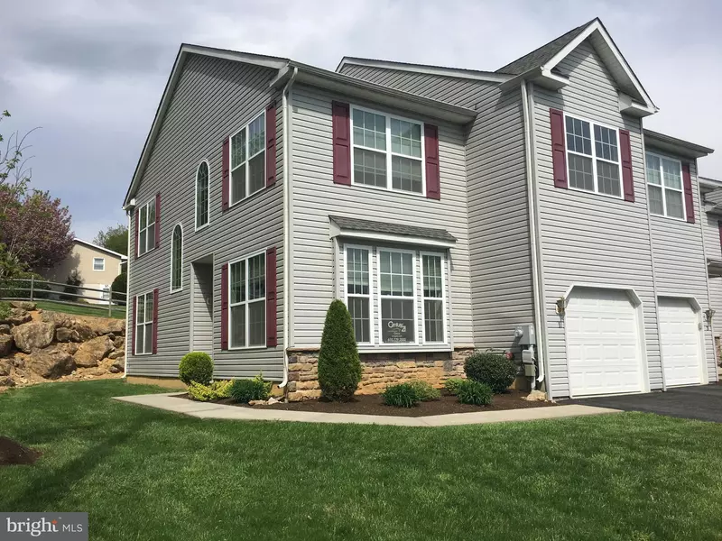 1 EMILY CT, Reading, PA 19606