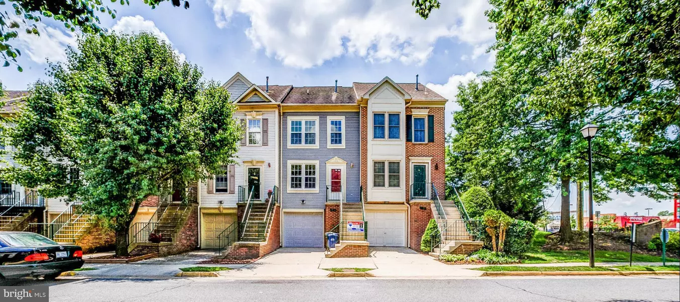 3019 KINGS VILLAGE RD, Alexandria, VA 22306