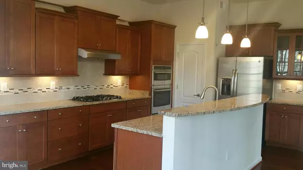 Alexandria, VA 22315,7305 HAYFIELD RD