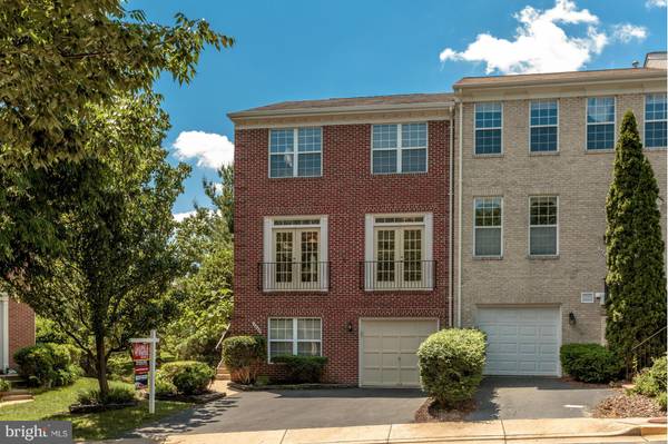 7449 GILLINGHAM ROW, Alexandria, VA 22315