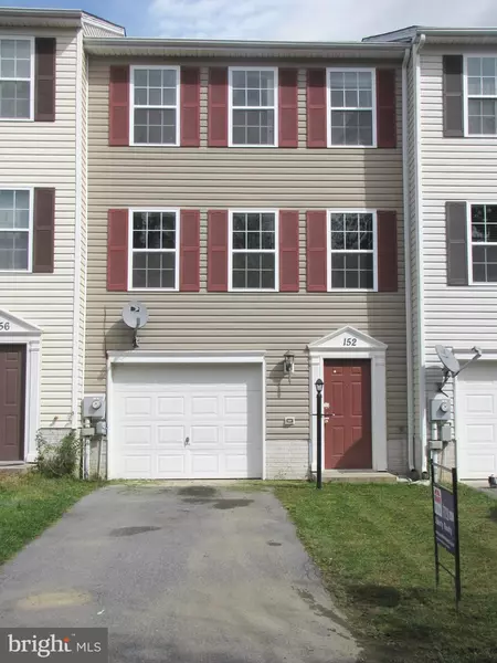 152 TOPAZ, Inwood, WV 25428