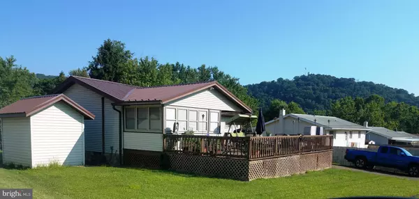 Ridgeley, WV 26753,67 MOCKINGBIRD DR