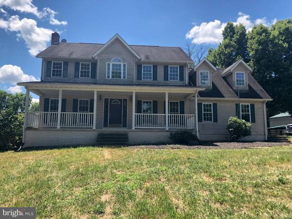 1098 WHEATLAND RD, Charles Town, WV 25414