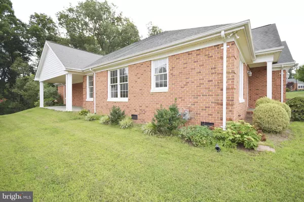 Strasburg, VA 22657,104 ANNA MAE CT