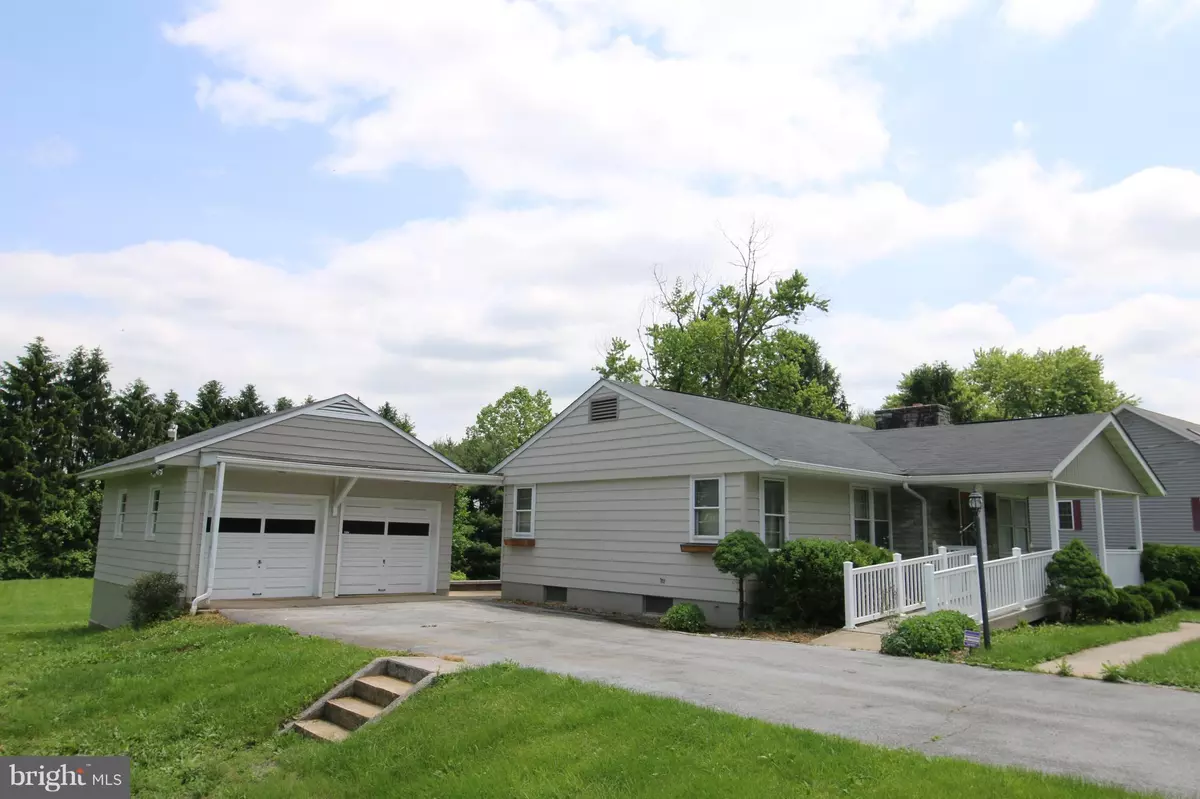 Hedgesville, WV 25427,4198 HEDGESVILLE RD