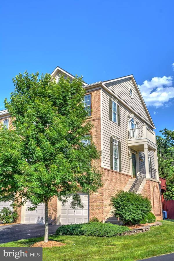 5350 BLUE ASTER CIR, Centreville, VA 20120