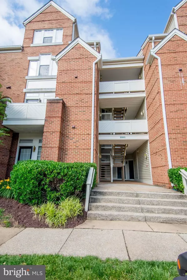 Alexandria, VA 22315,6865-D BRINDLE HEATH WAY #176