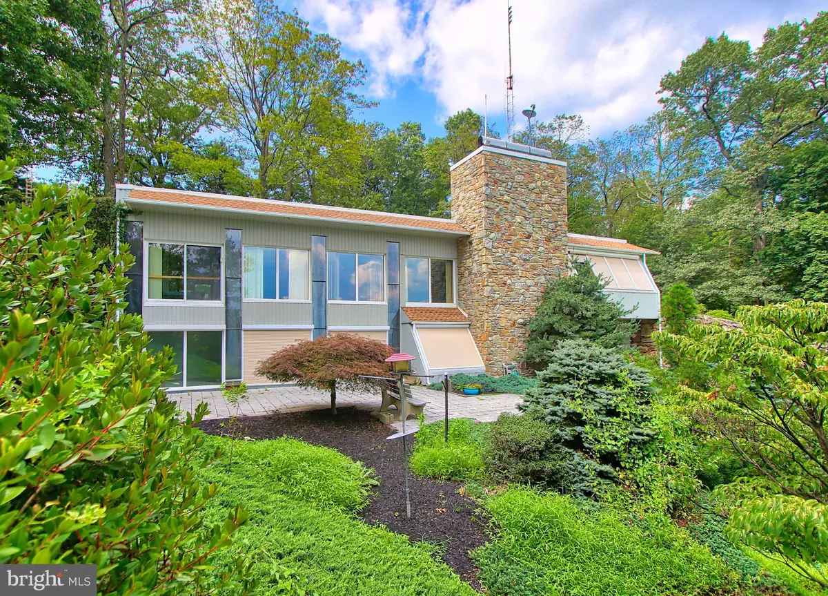 Hanover, PA 17331,920 LAUREL WOODS LN