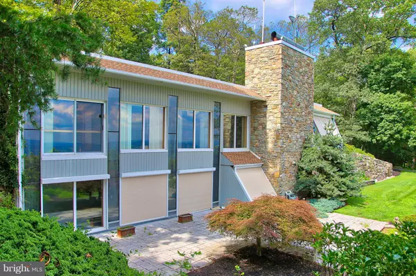 Hanover, PA 17331,920 LAUREL WOODS LN