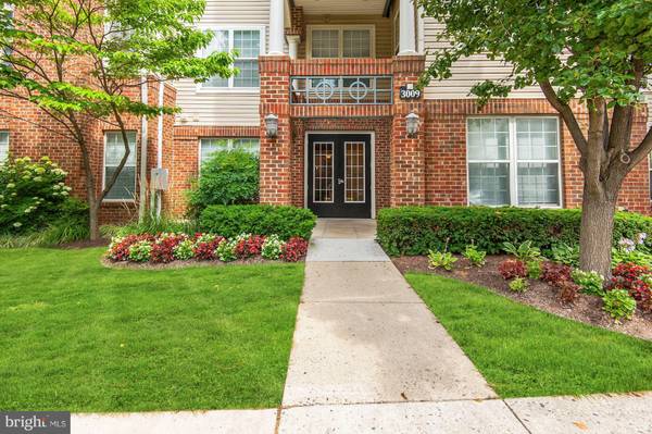 3009 NICOSH CIR #4102, Falls Church, VA 22042