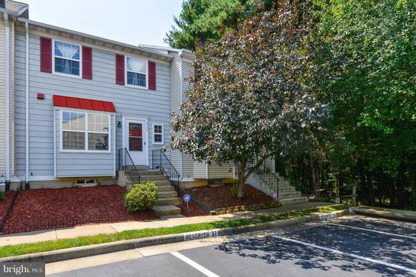 8560 SOUTHLAWN CT, Alexandria, VA 22309