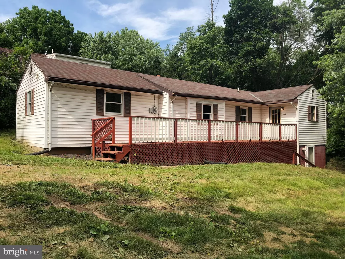 Shenandoah Junction, WV 25442,100 ALLEY CAT LN