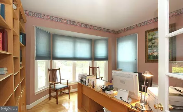 Gaithersburg, MD 20886,20406 SAWGRASS DR