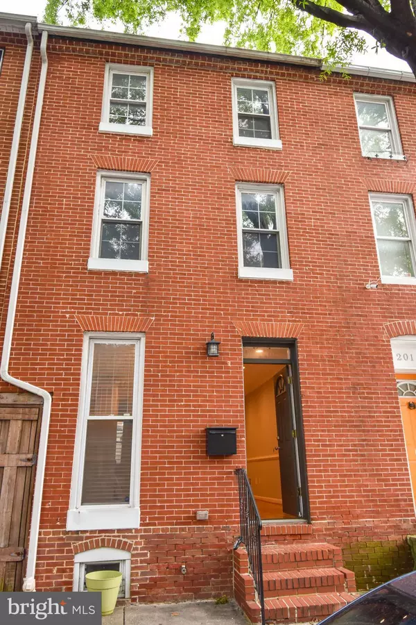 2019 EASTERN AVE, Baltimore, MD 21231